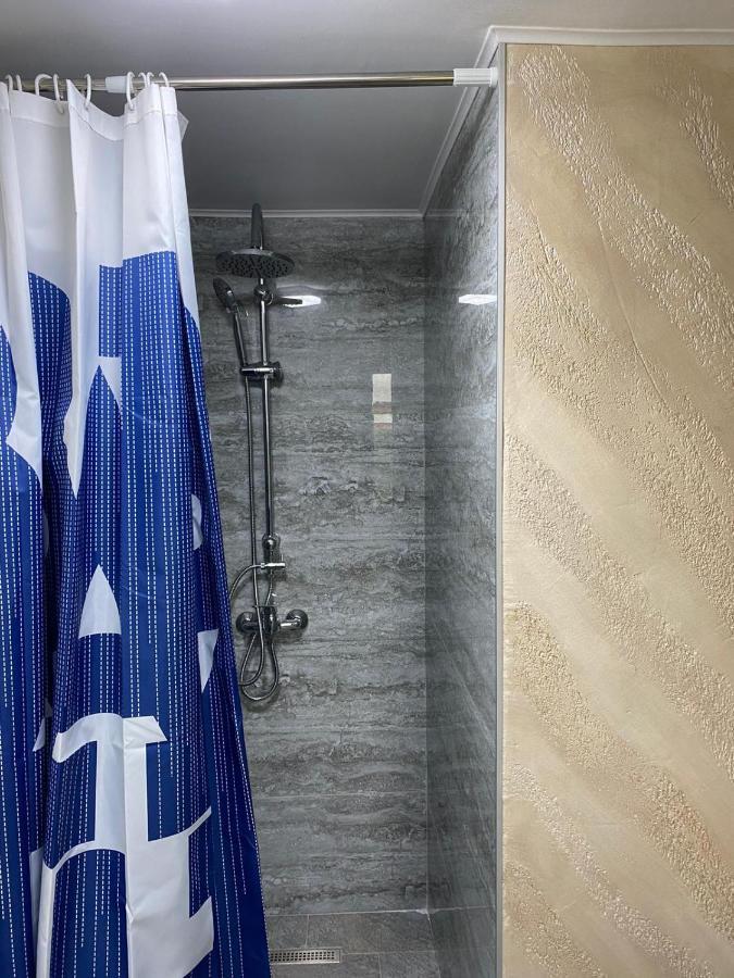 Ferienwohnung Casa Brancusiana Târgu Jiu Exterior foto