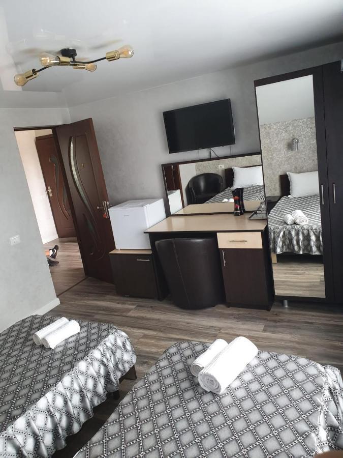 Ferienwohnung Casa Brancusiana Târgu Jiu Exterior foto